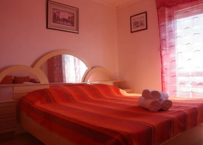 Apartments Opsenica Barbat